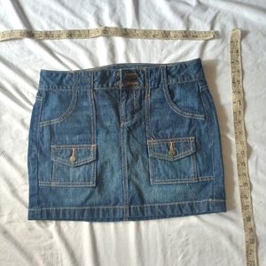 Old Navy Size 4 Denim Short Skirt